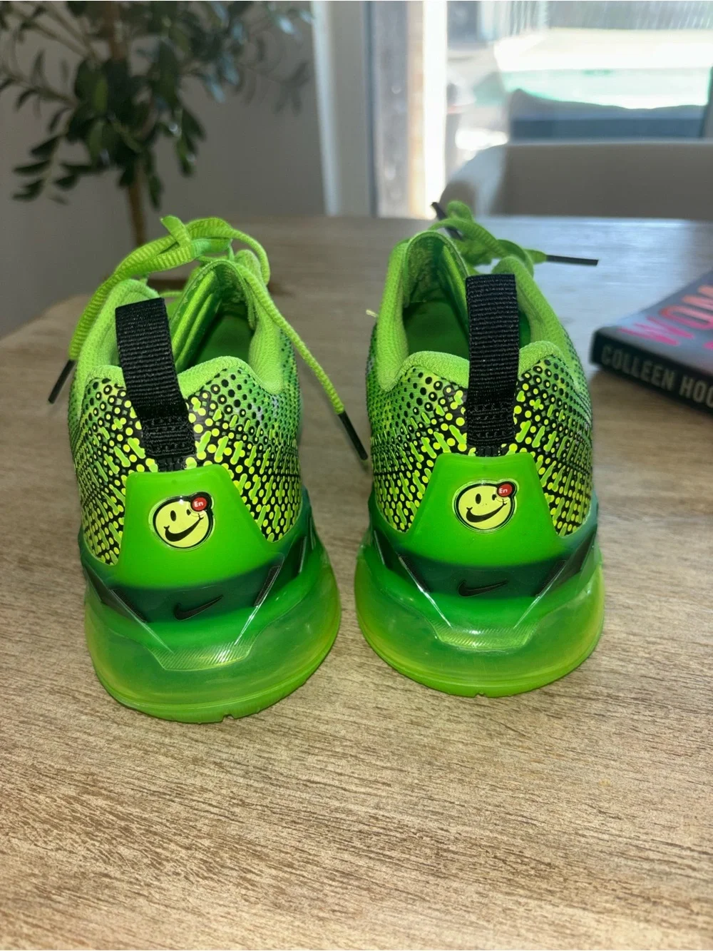 Nike Kids Neon Green and Black Mesh Athletic Sneakers